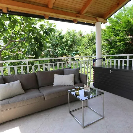 Anesa - Mit Privatterrasse, Laube Und Grill Sowie Grosse Poolarea Lejlighed *