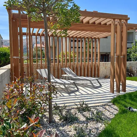 Lejlighed Anesa - Mit Privatterrasse, Laube Und Grill Sowie Grosse Poolarea