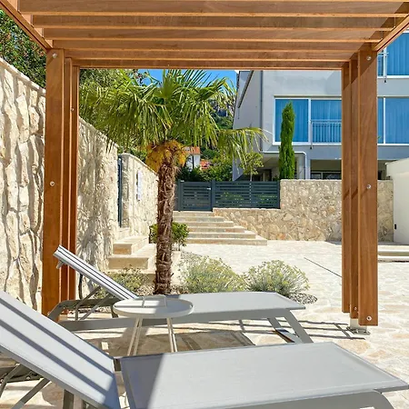 Lejlighed Anesa - Mit Privatterrasse, Laube Und Grill Sowie Grosse Poolarea Baška