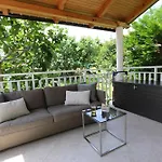 Anesa - Mit Privatterrasse, Laube Und Grill Sowie Grosse Poolarea Apartment *
