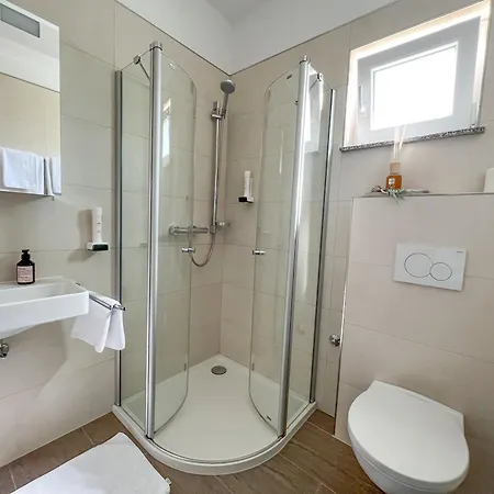 Anesa - Mit Privatterrasse, Laube Und Grill Sowie Grosse Poolarea * Baska (Krk)